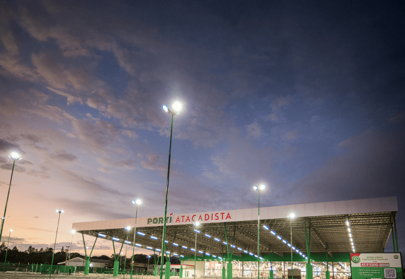 Inauguração do Portí Atacadista movimenta Foz do Iguaçu  com preço